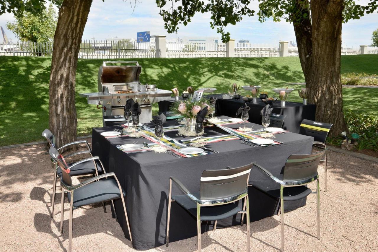 Protea Hotel By Marriott O R Tambo Airport Kempton Park Luaran gambar