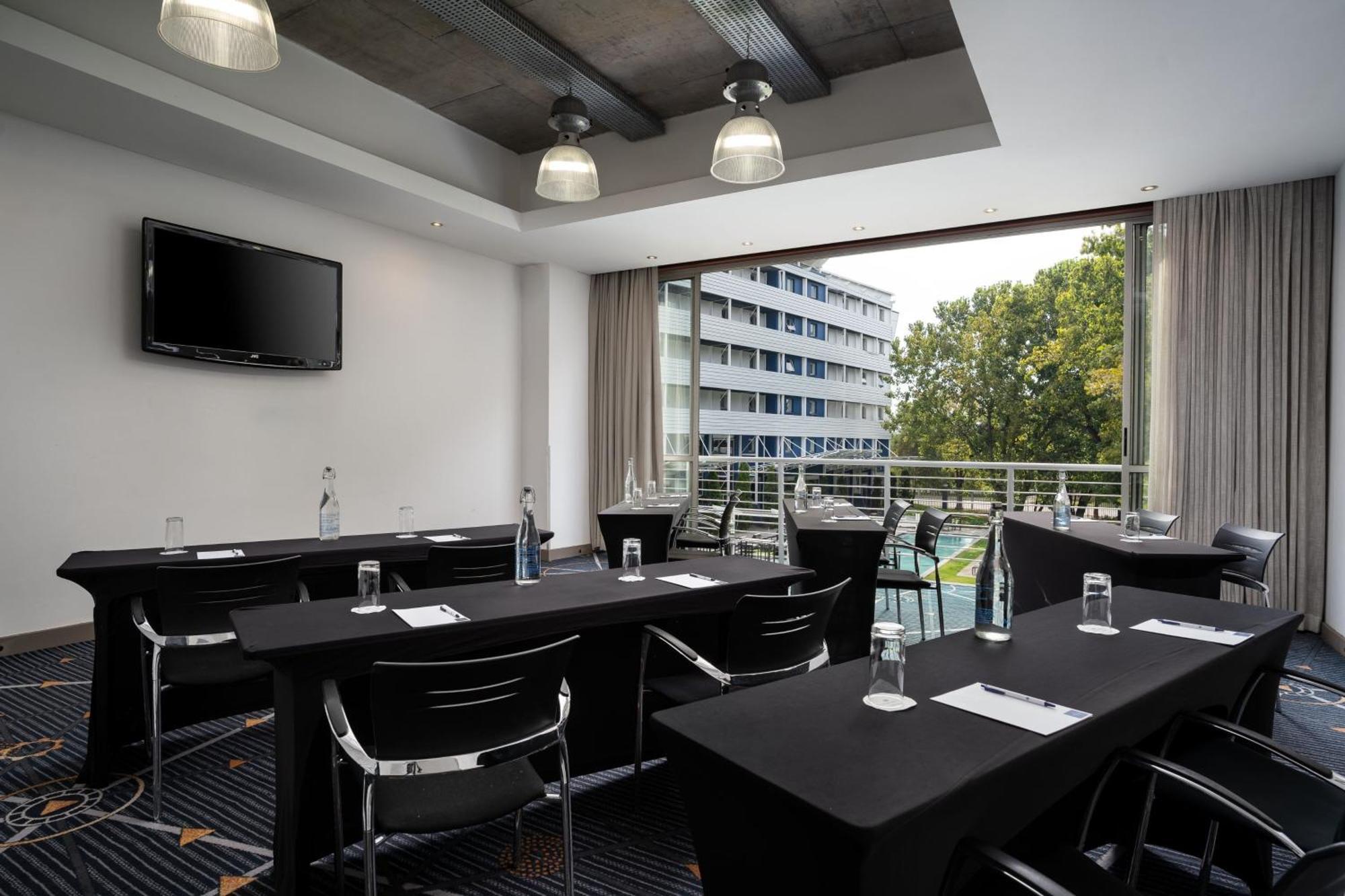 Protea Hotel By Marriott O R Tambo Airport Kempton Park Luaran gambar