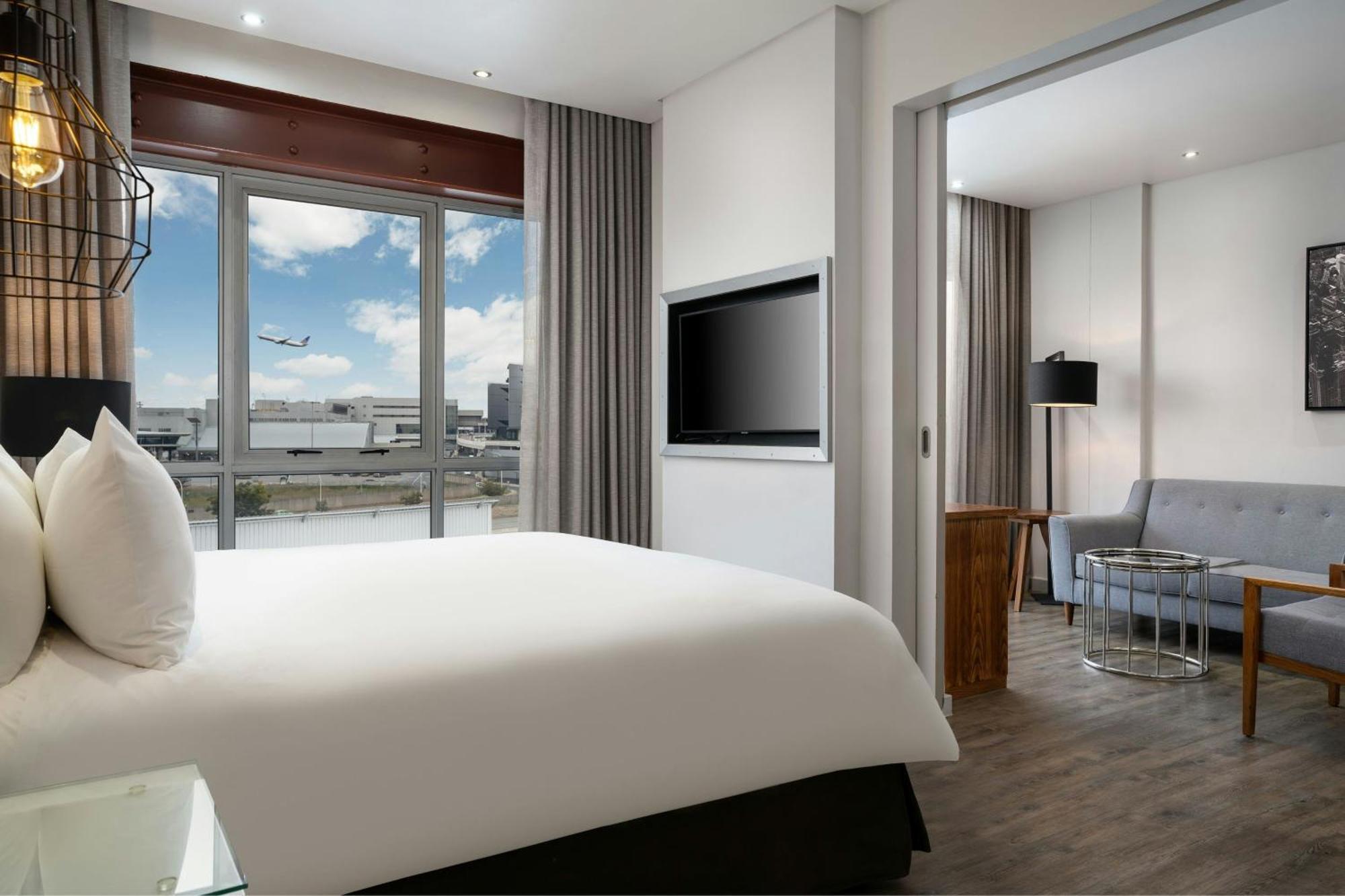 Protea Hotel By Marriott O R Tambo Airport Kempton Park Luaran gambar