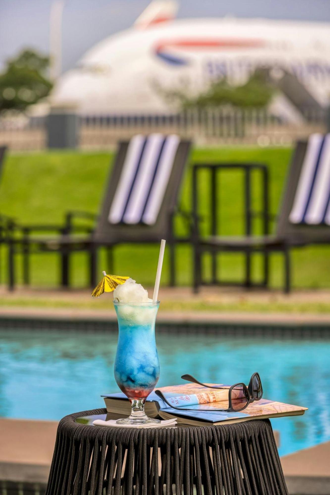 Protea Hotel By Marriott O R Tambo Airport Kempton Park Luaran gambar
